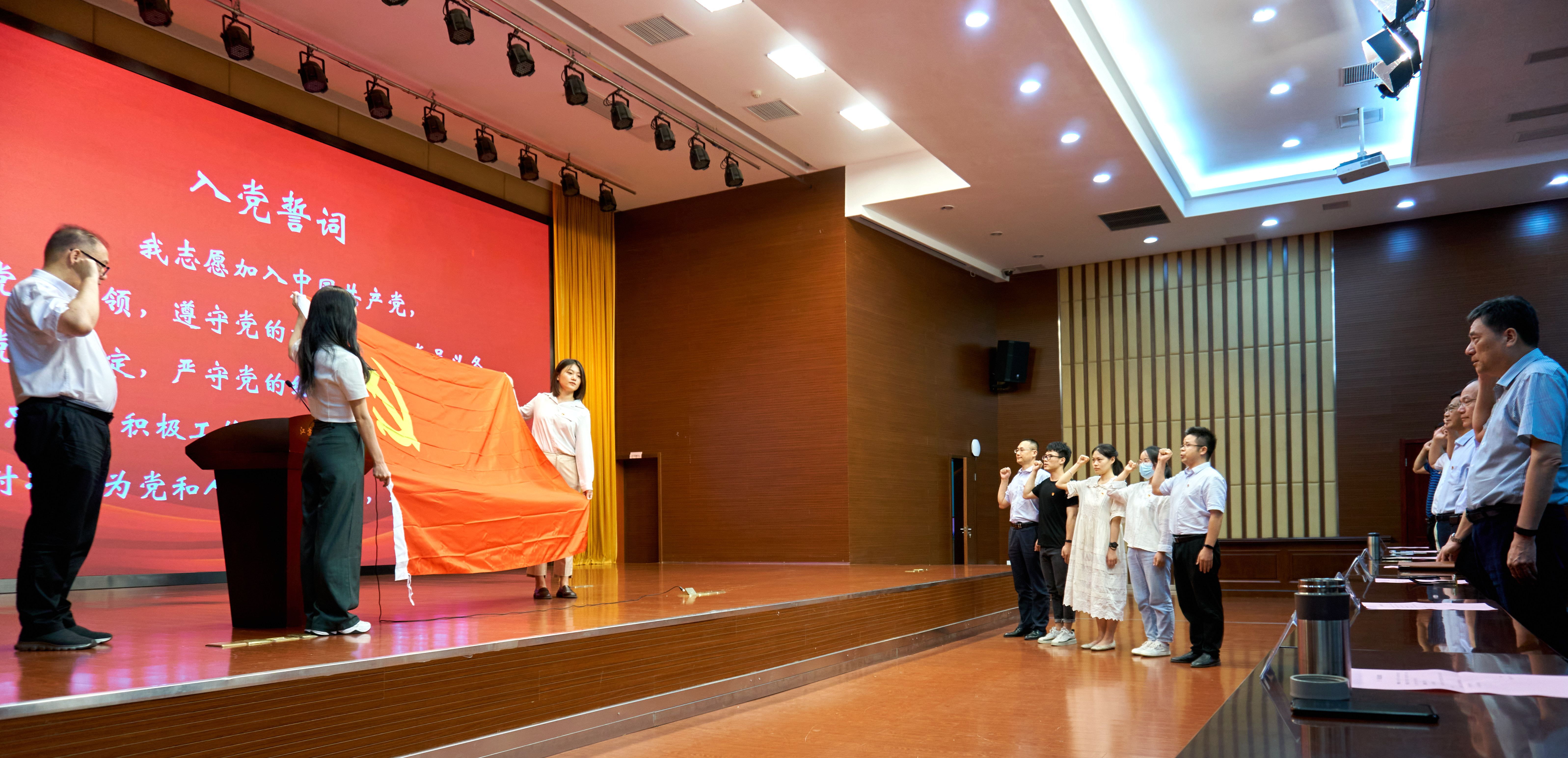 所（园）召开庆祝建党101周年暨表彰大会