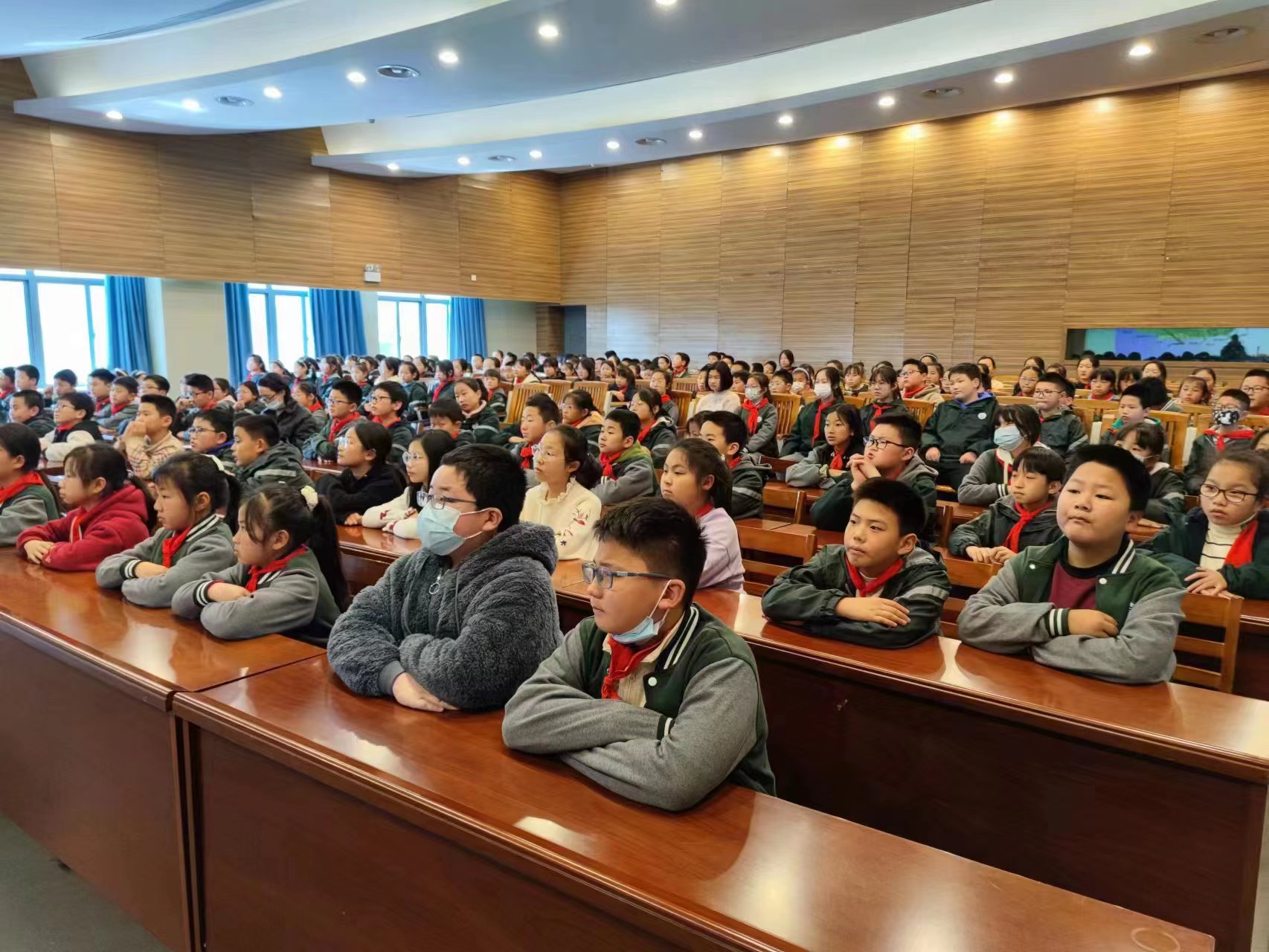 所（园）专家应邀为南京审计大学实验学校开展昆虫知识科普讲座